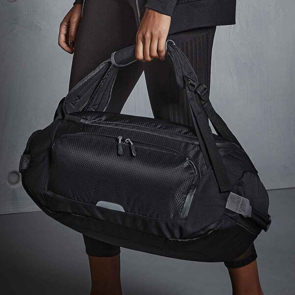 Climbing  - 30 Litre Stowaway Carry-On Thumbnail